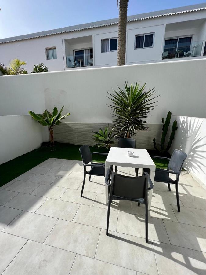 Corralejo Bristol Terrace Apartment Con Giardino Privato Esterno エクステリア 写真