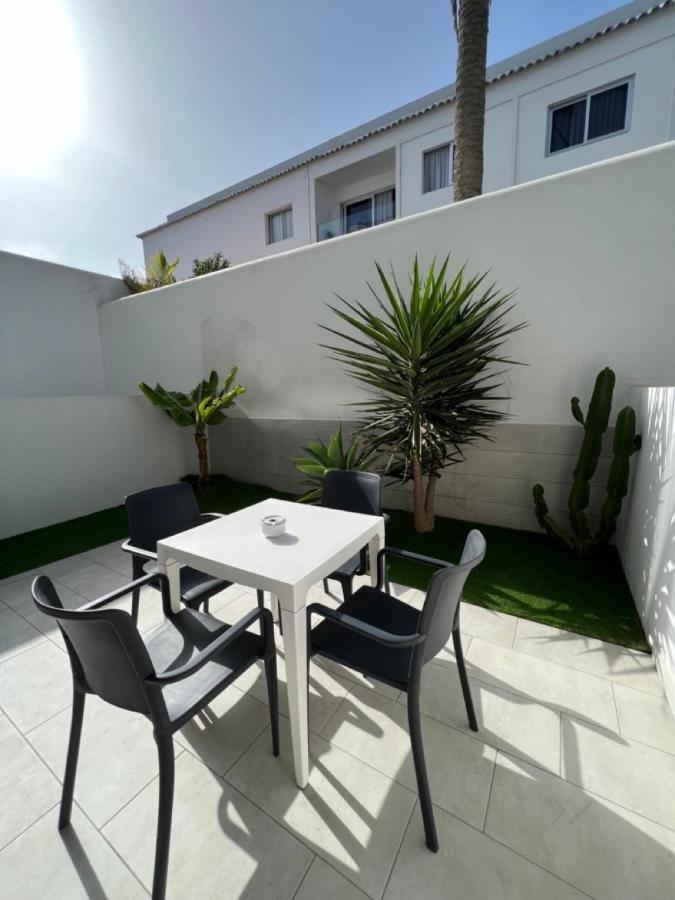 Corralejo Bristol Terrace Apartment Con Giardino Privato Esterno エクステリア 写真