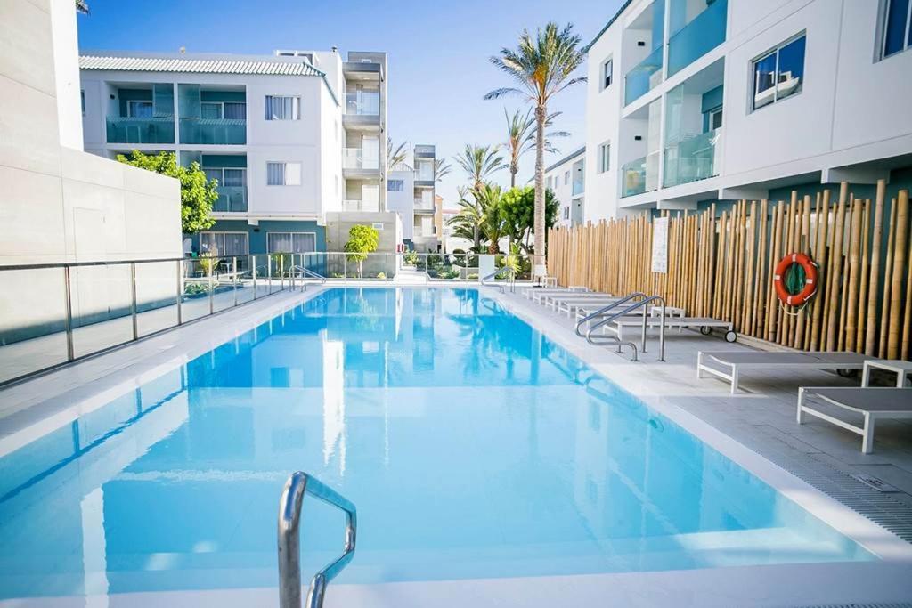 Corralejo Bristol Terrace Apartment Con Giardino Privato Esterno エクステリア 写真